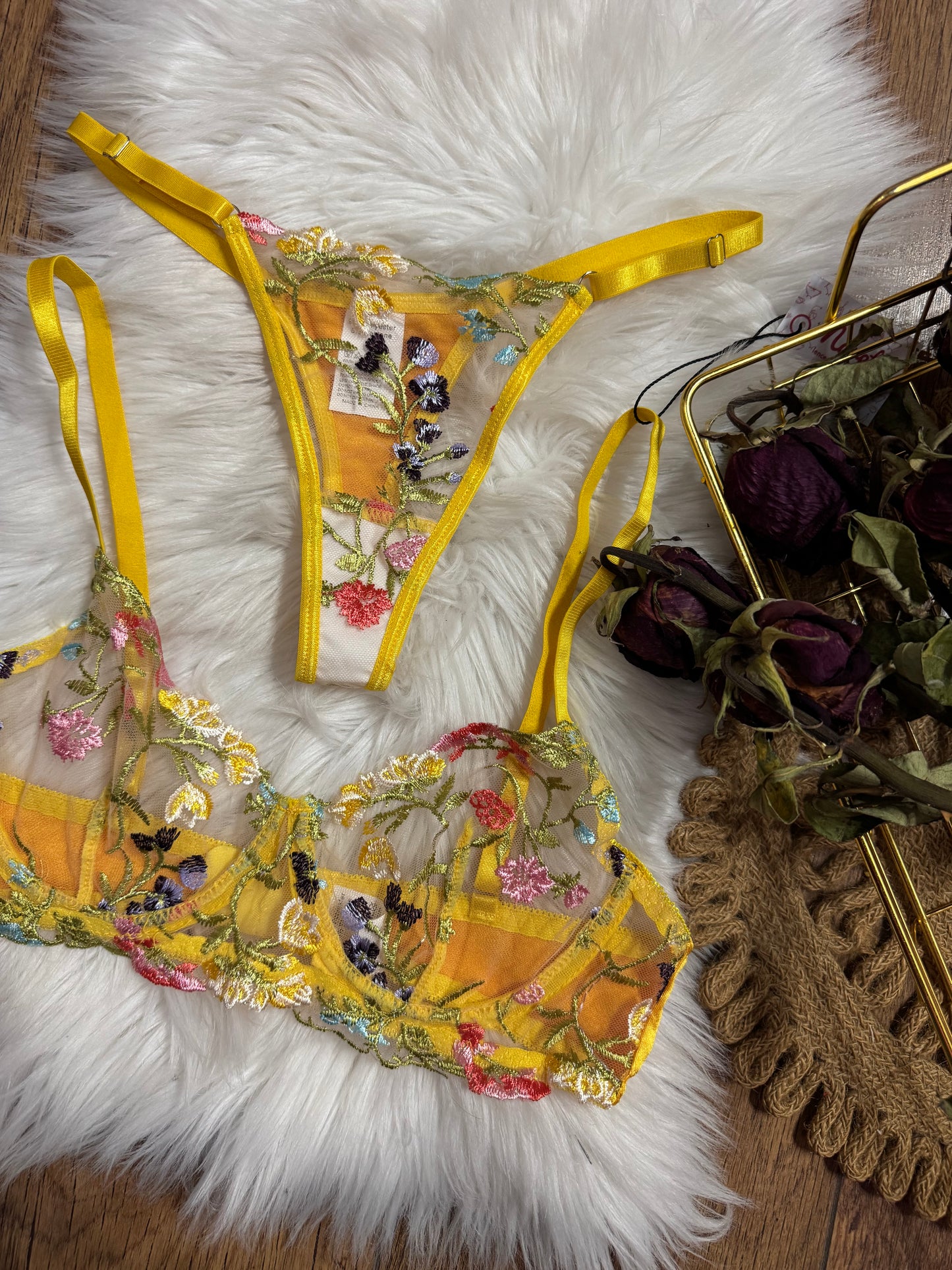 Lencería Philipa Amarilla