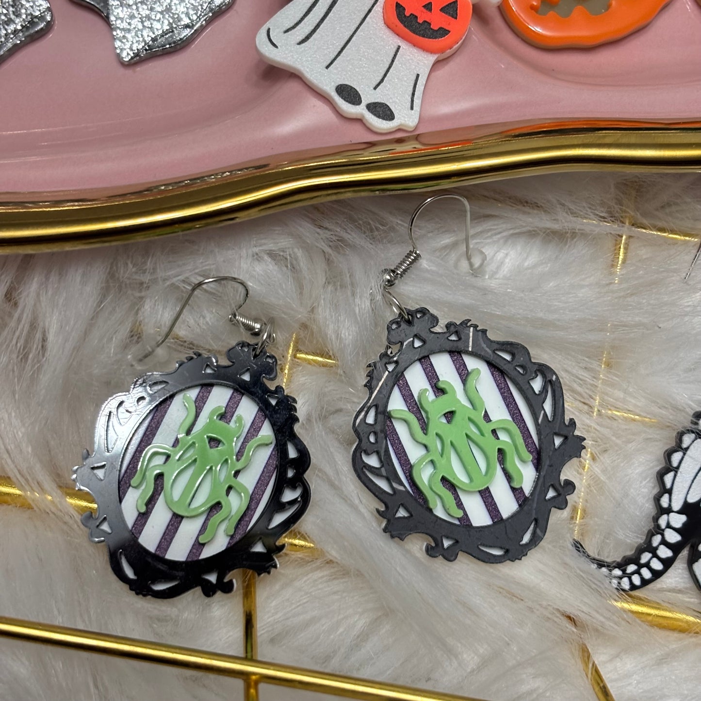 Aretes Escarabajoz Beetlejuice Acrílico