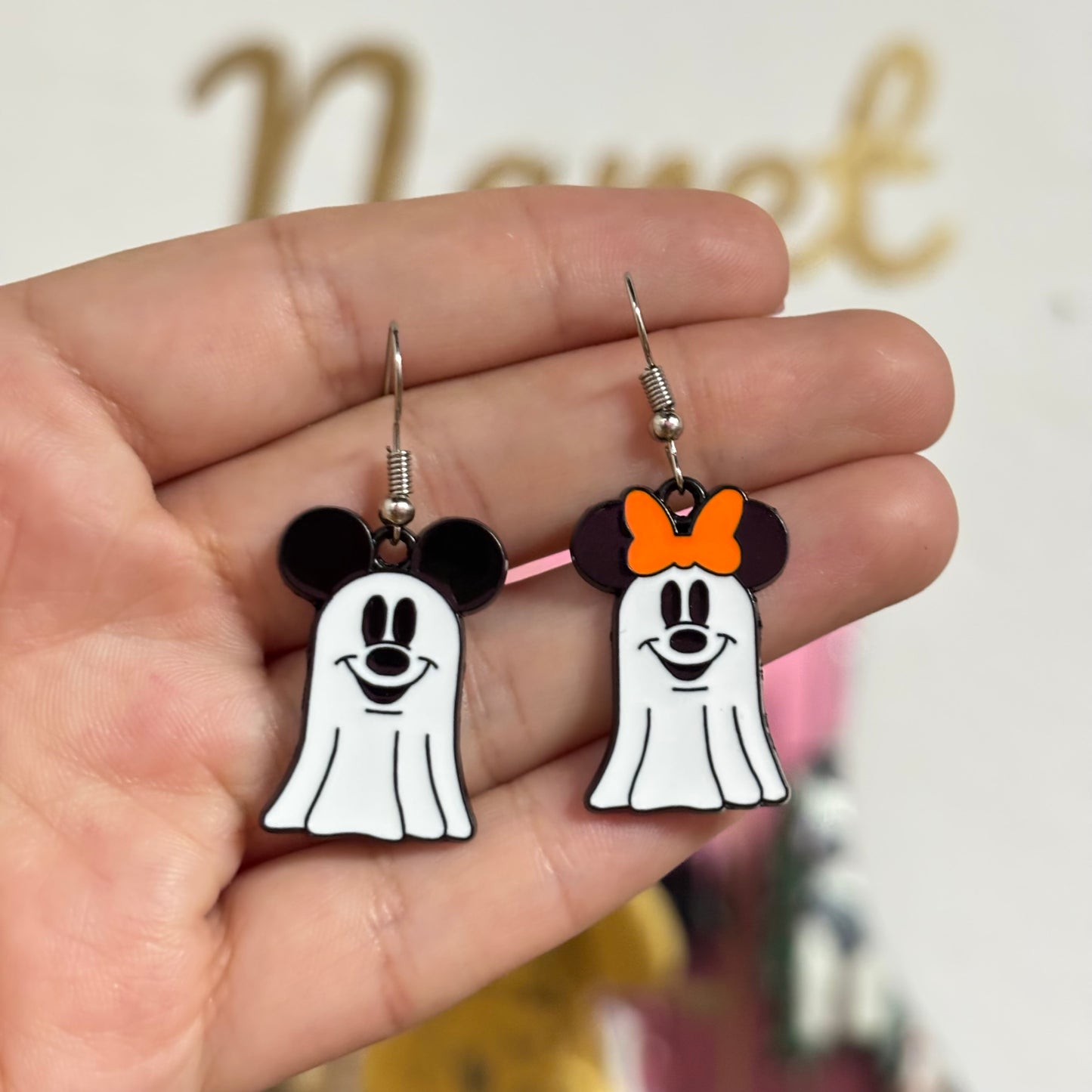 Aretes Fantasmas