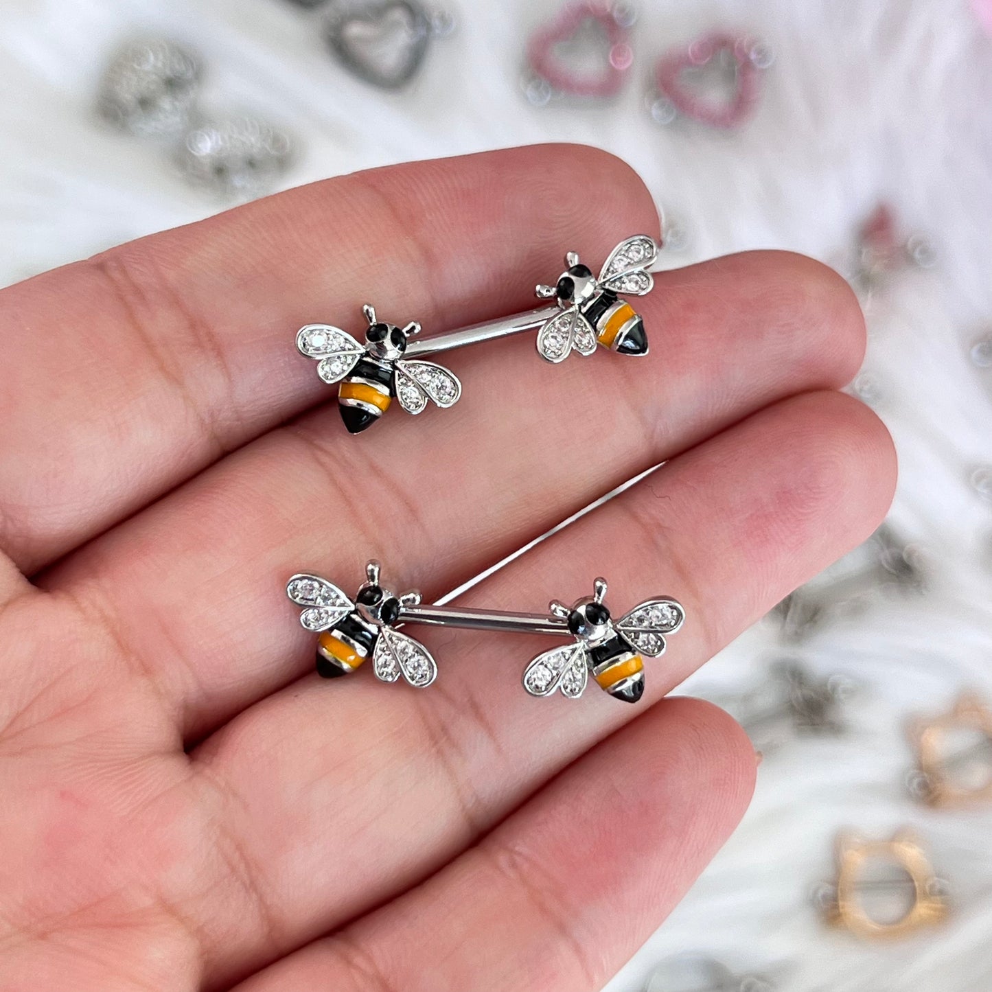 Piercing Nipple Abeja