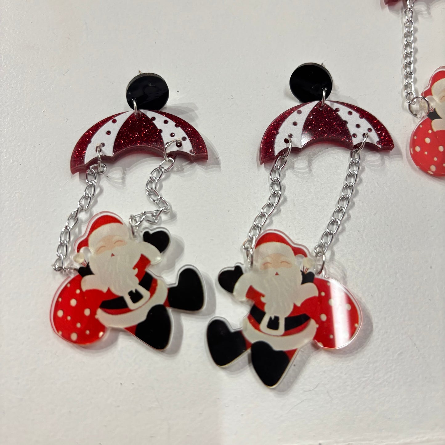 Aretes Santa en Paracaídas