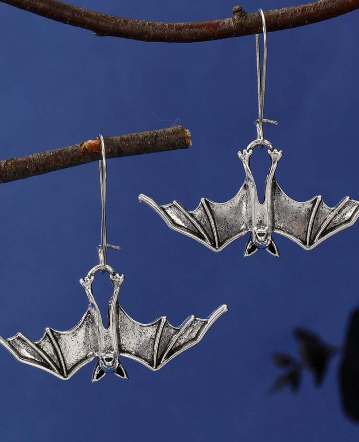 Aretes Murcielado Colgando