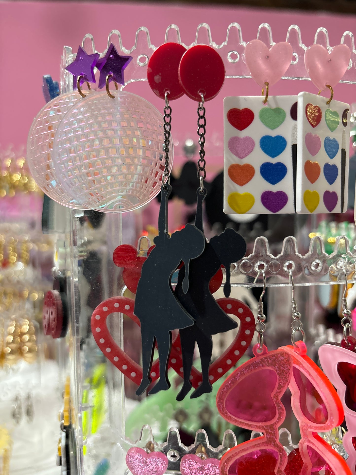 Aretes Niña y Globo Acrílico