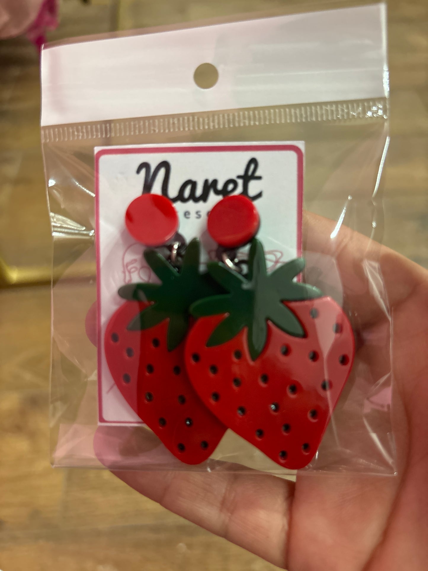 Aretes Fresa Acrílico