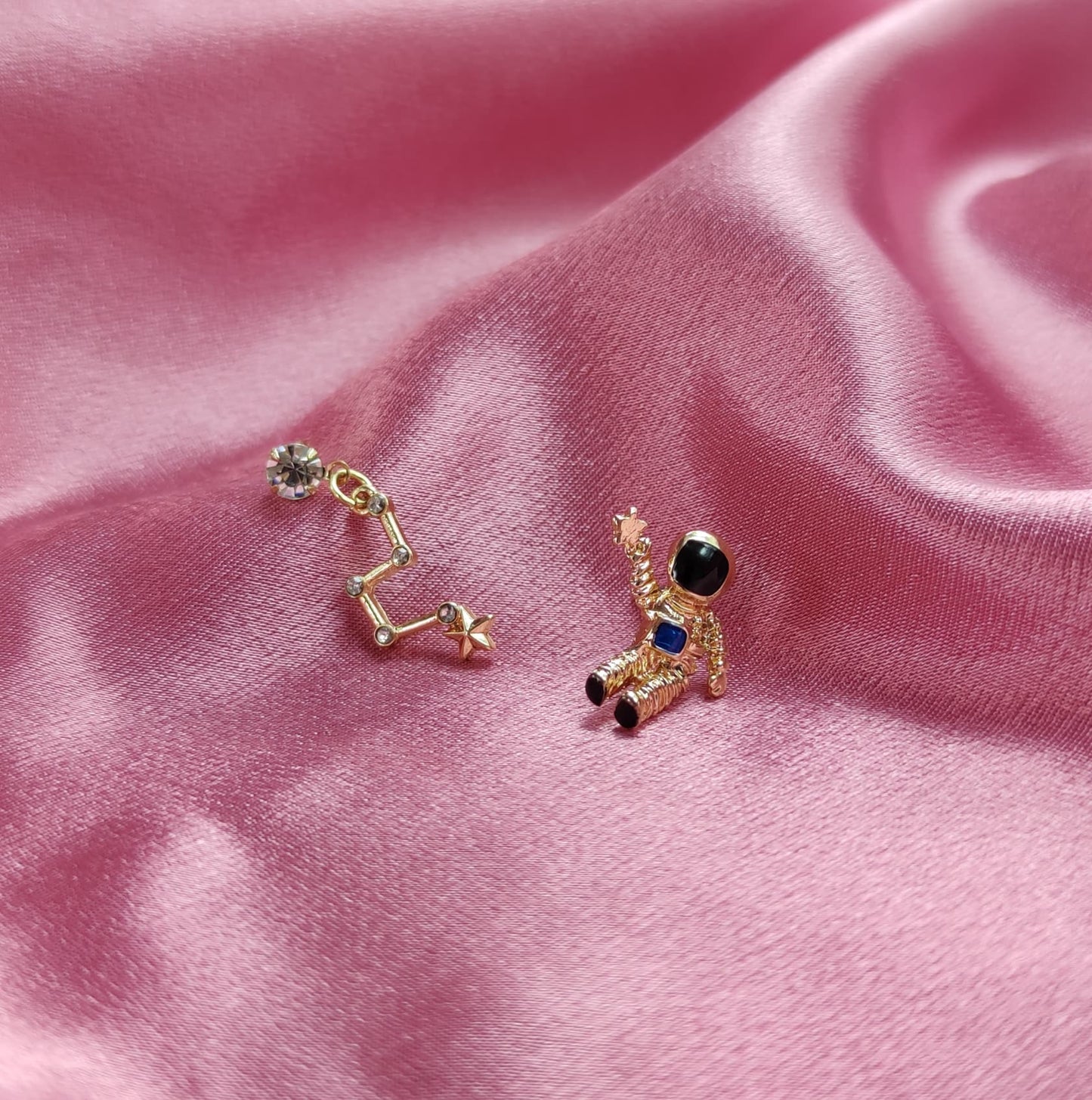 Aretes Astronauta y Constelación