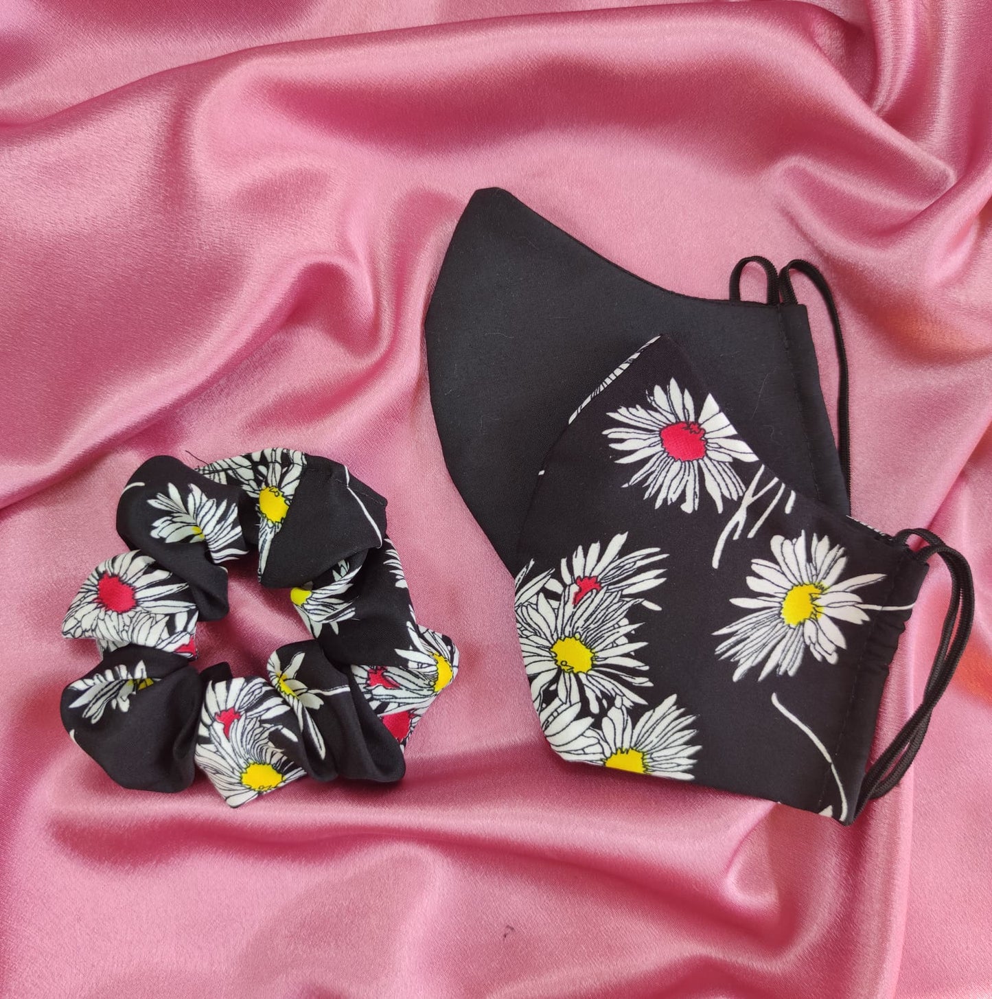 Cubrebocas Margarita Negro