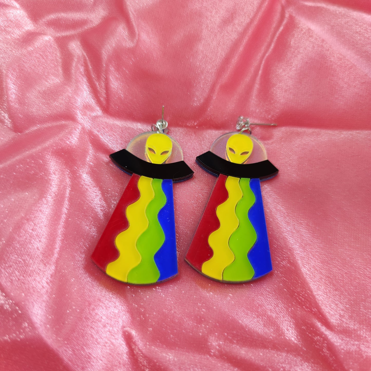 Aretes Nave Ovni Colores Acrílico