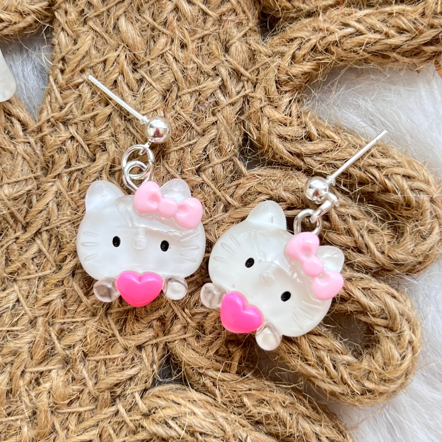 Aretes Sanrio Fiesta
