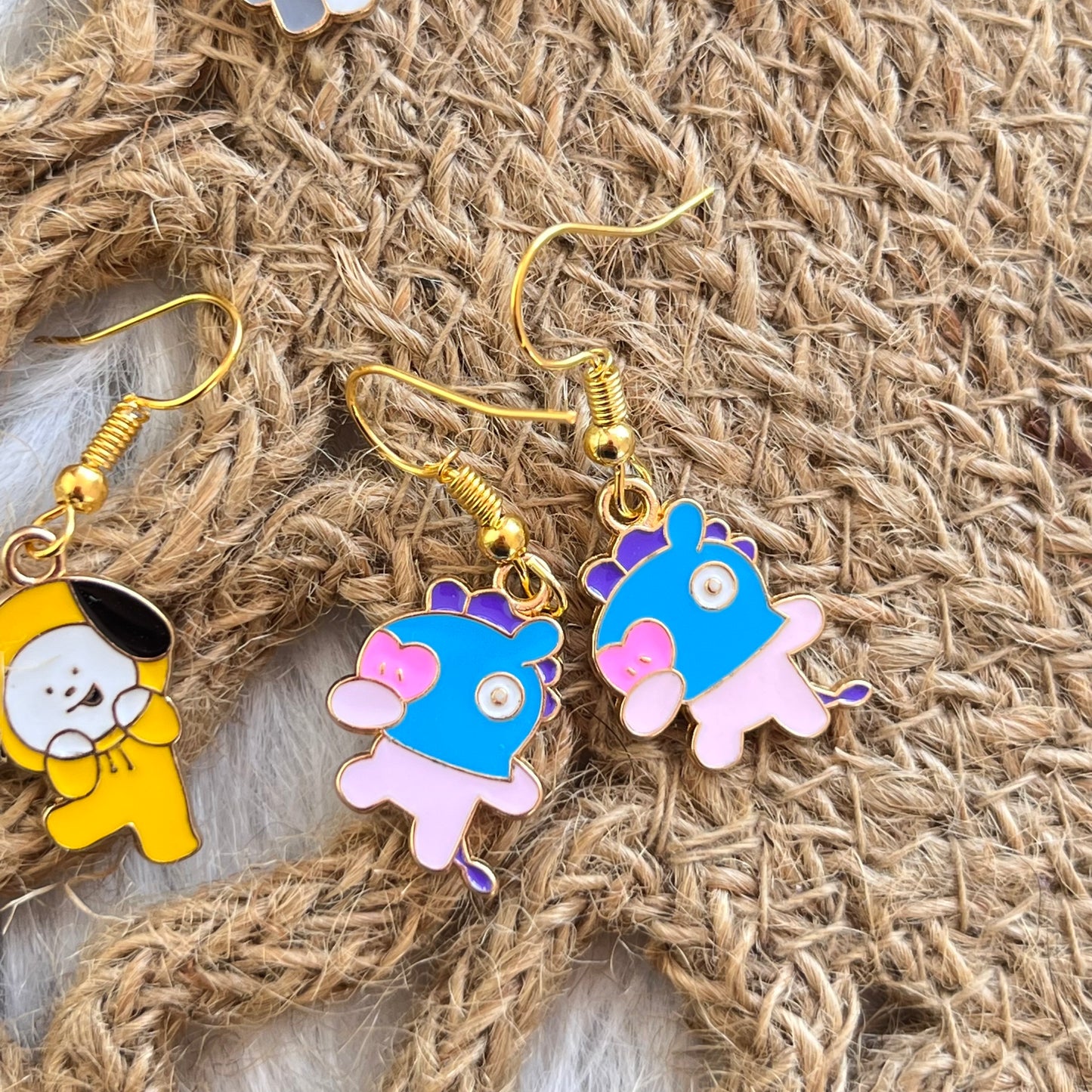 Aretes Mini BTS