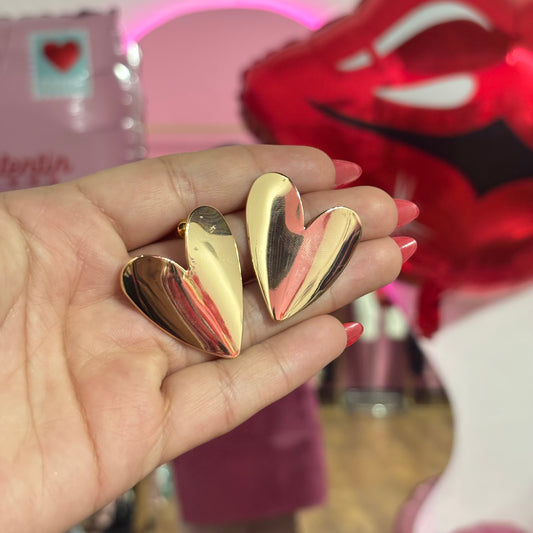 Aretes Corazón doblado