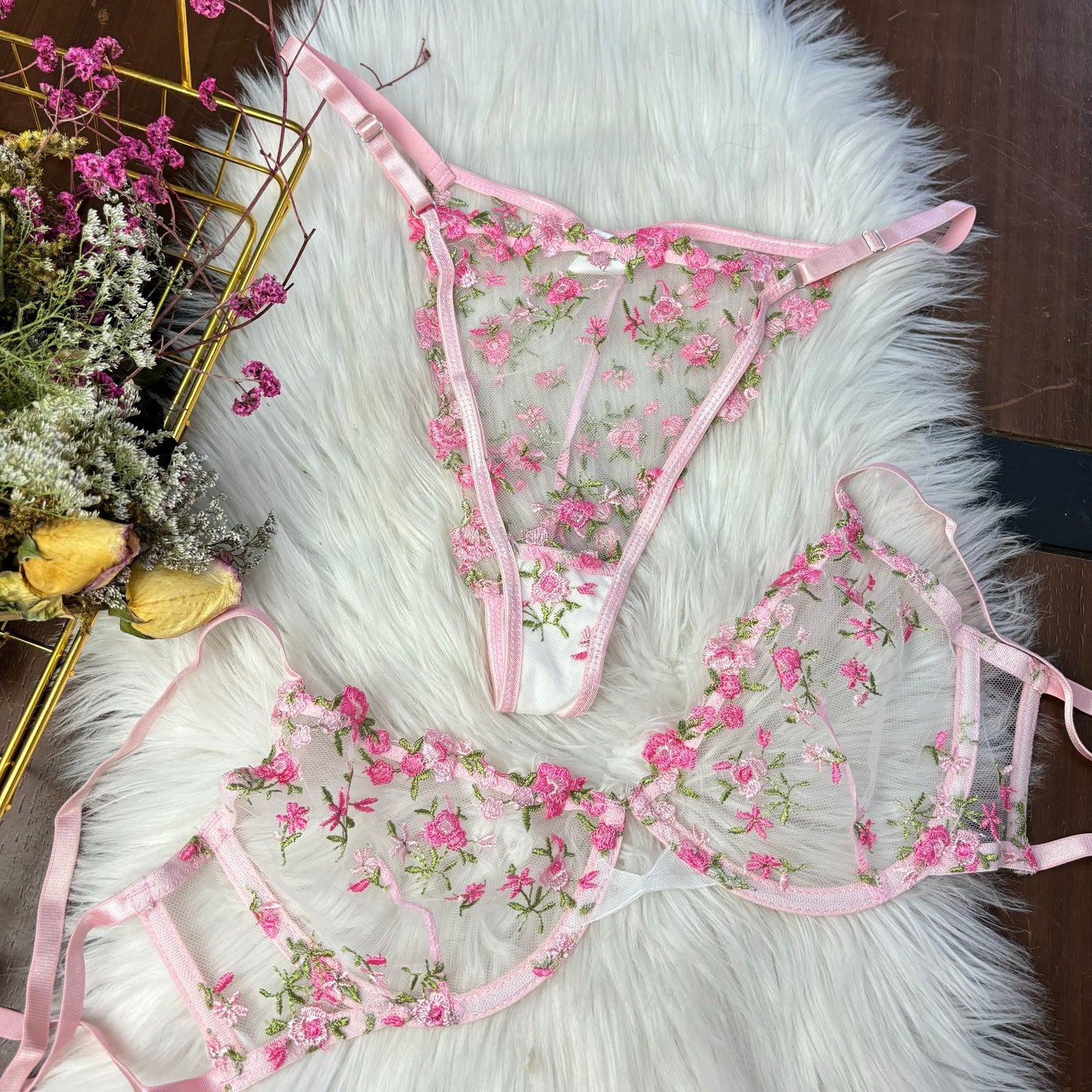 Lencería Floral Rosa