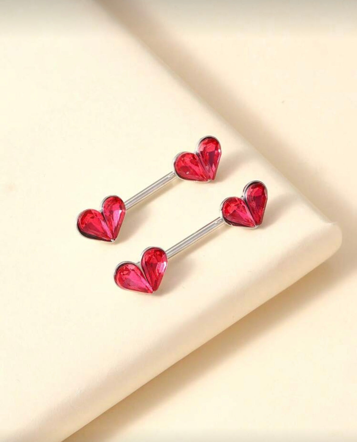 Piercing Nipple Corazón Rojo