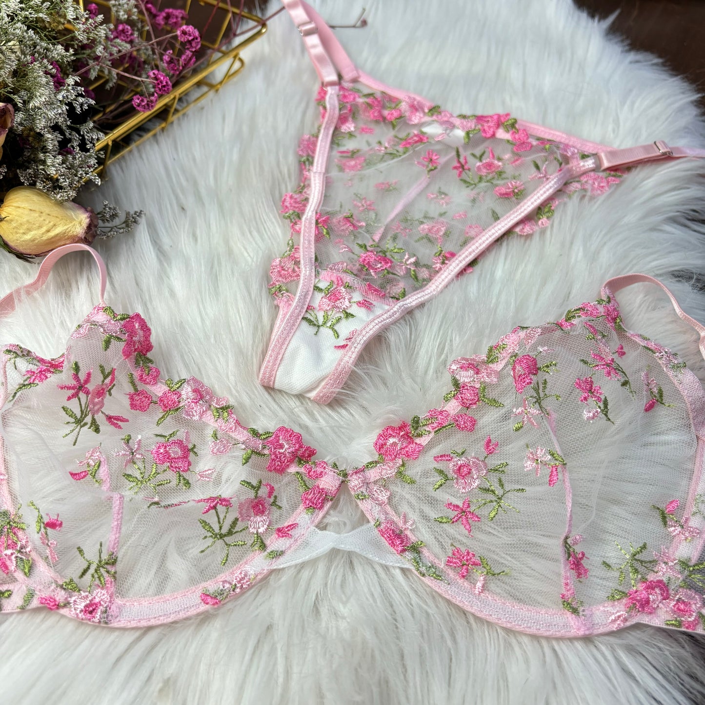 Lencería Floral Rosa