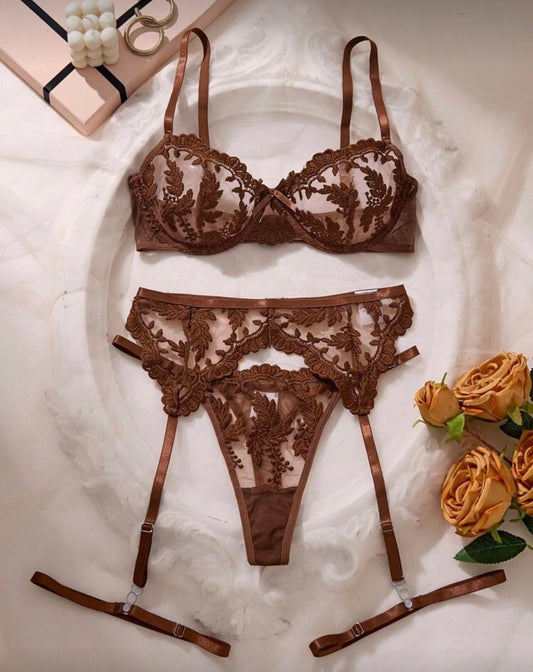 Lencería Gertrudis Liguero Café