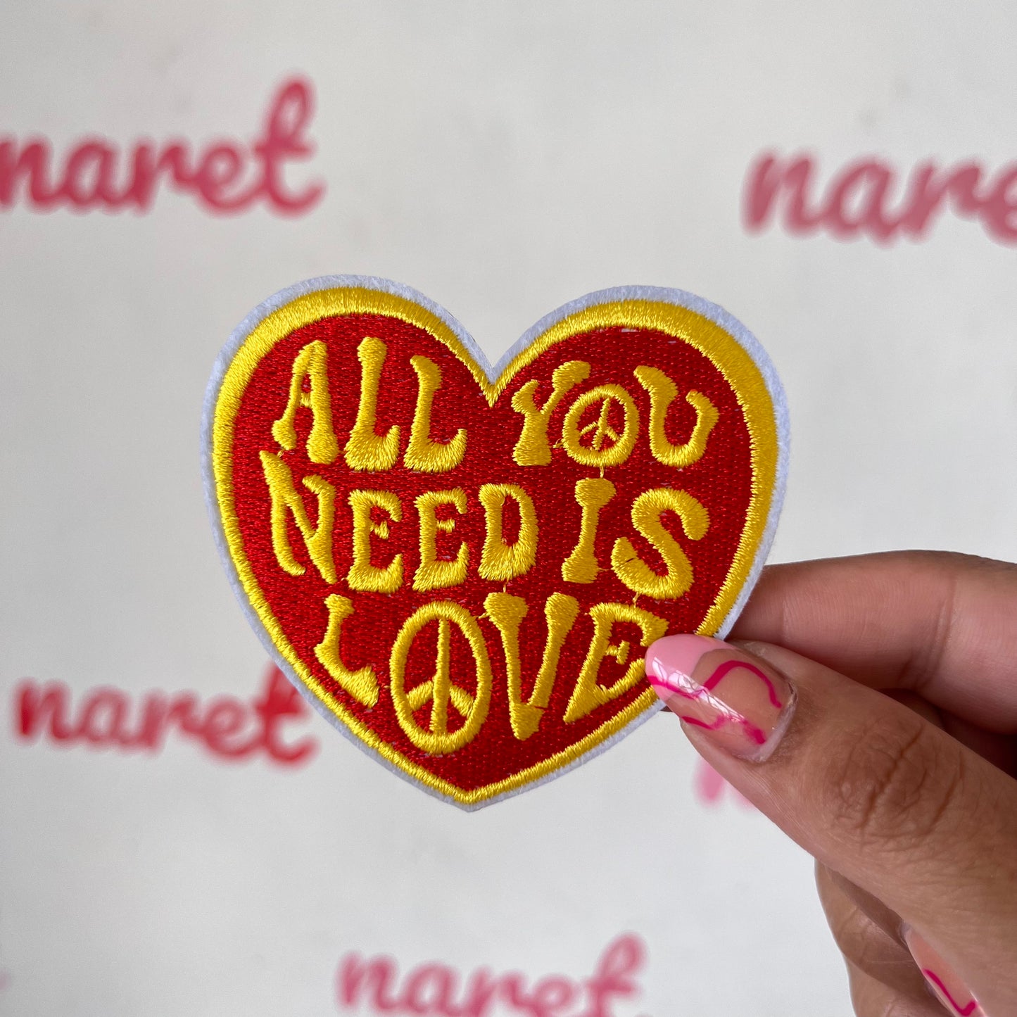 Parche All you need is love