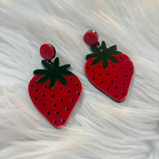 Aretes Fresa Acrílico
