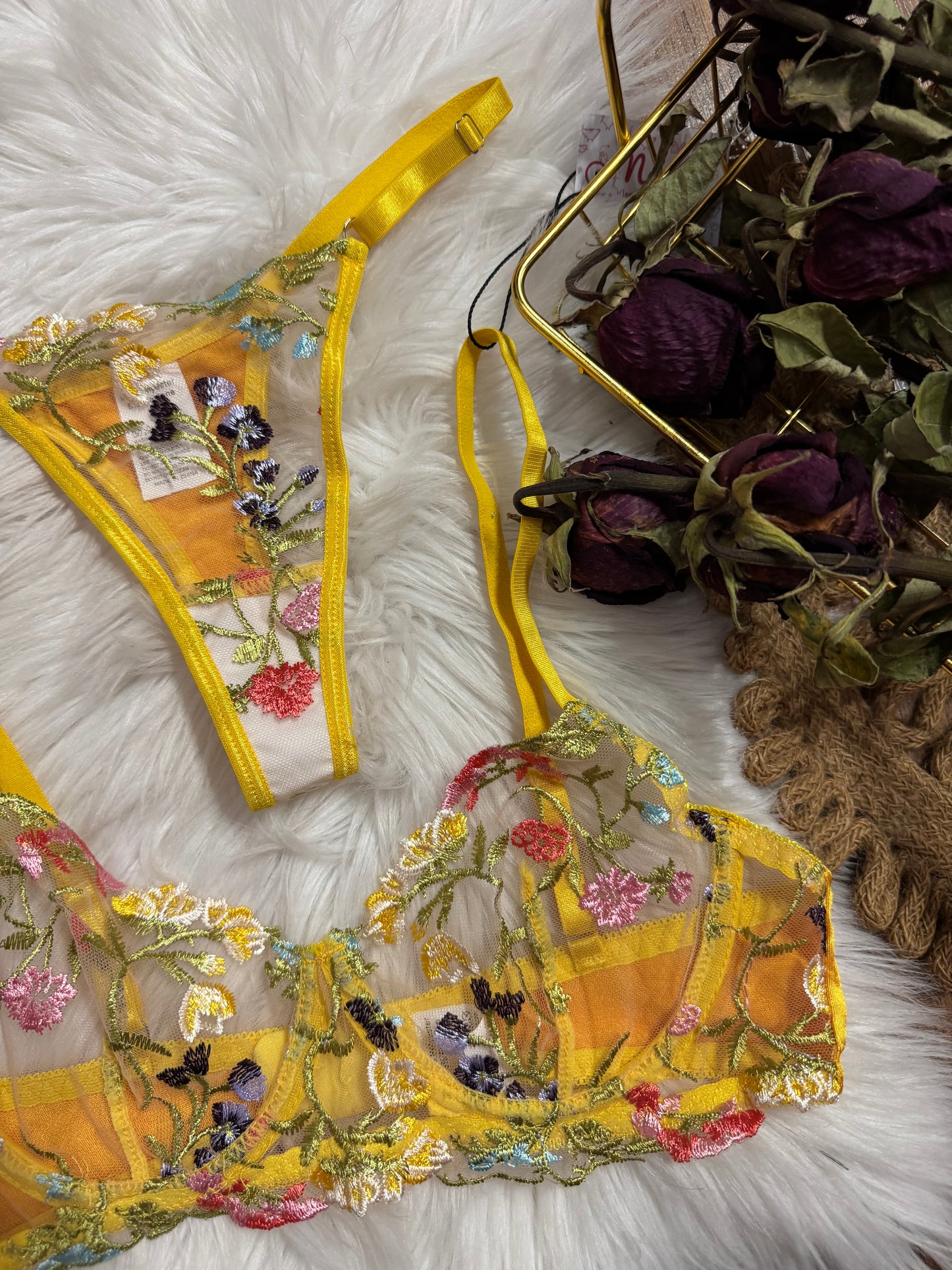 Lencería Philipa Amarilla