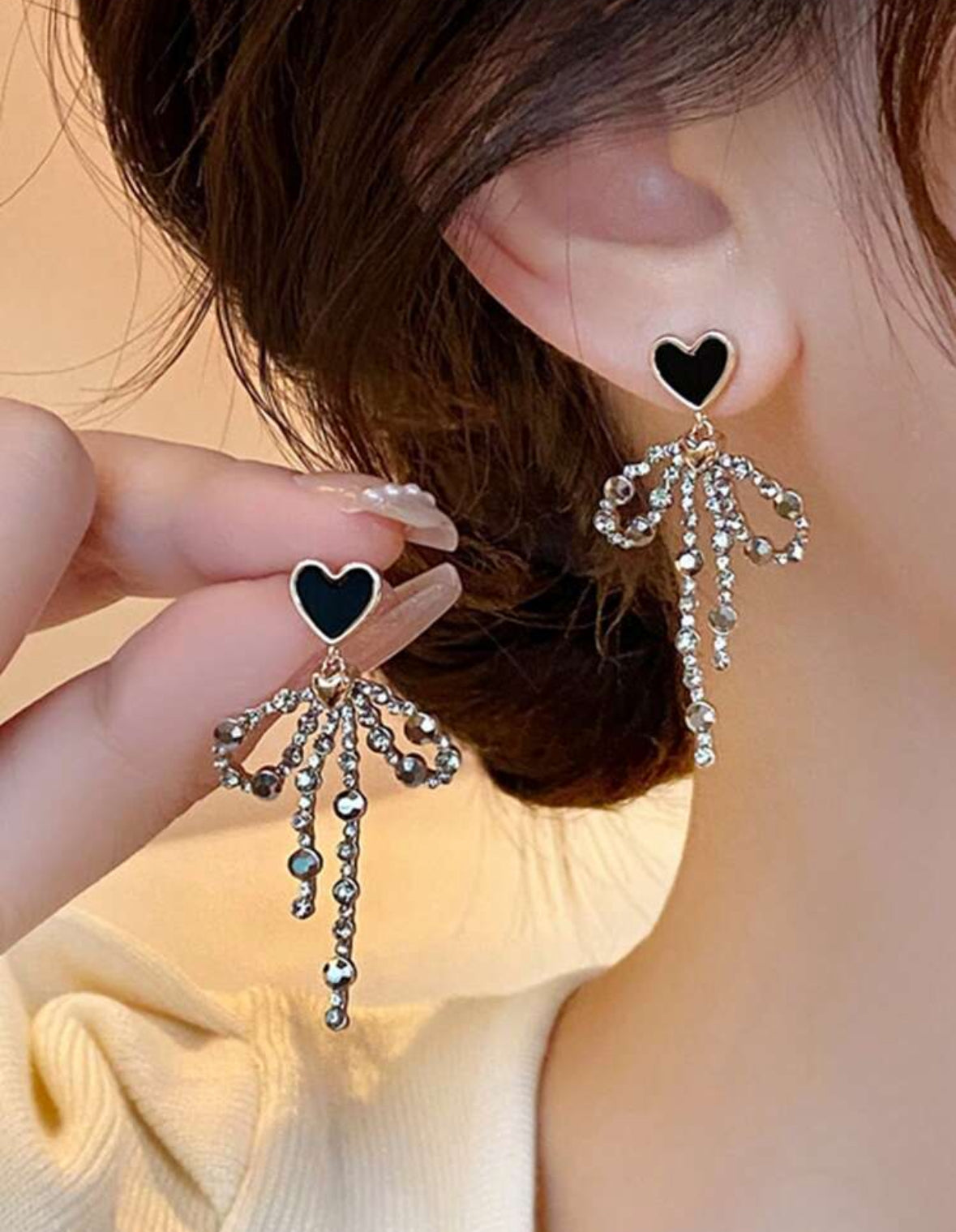 Aretes Moño y Corazón Negro