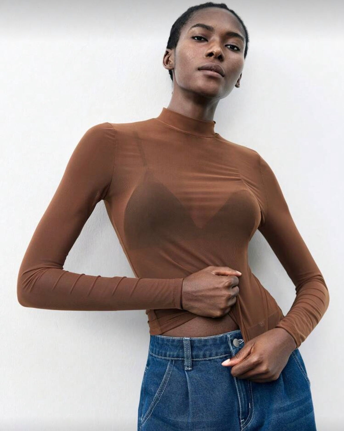 Top Mesh Cuello Café