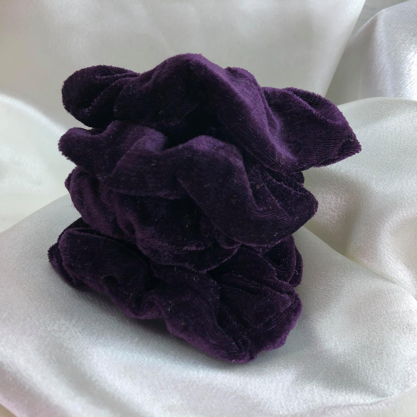 Scrunchie Velvet Morada