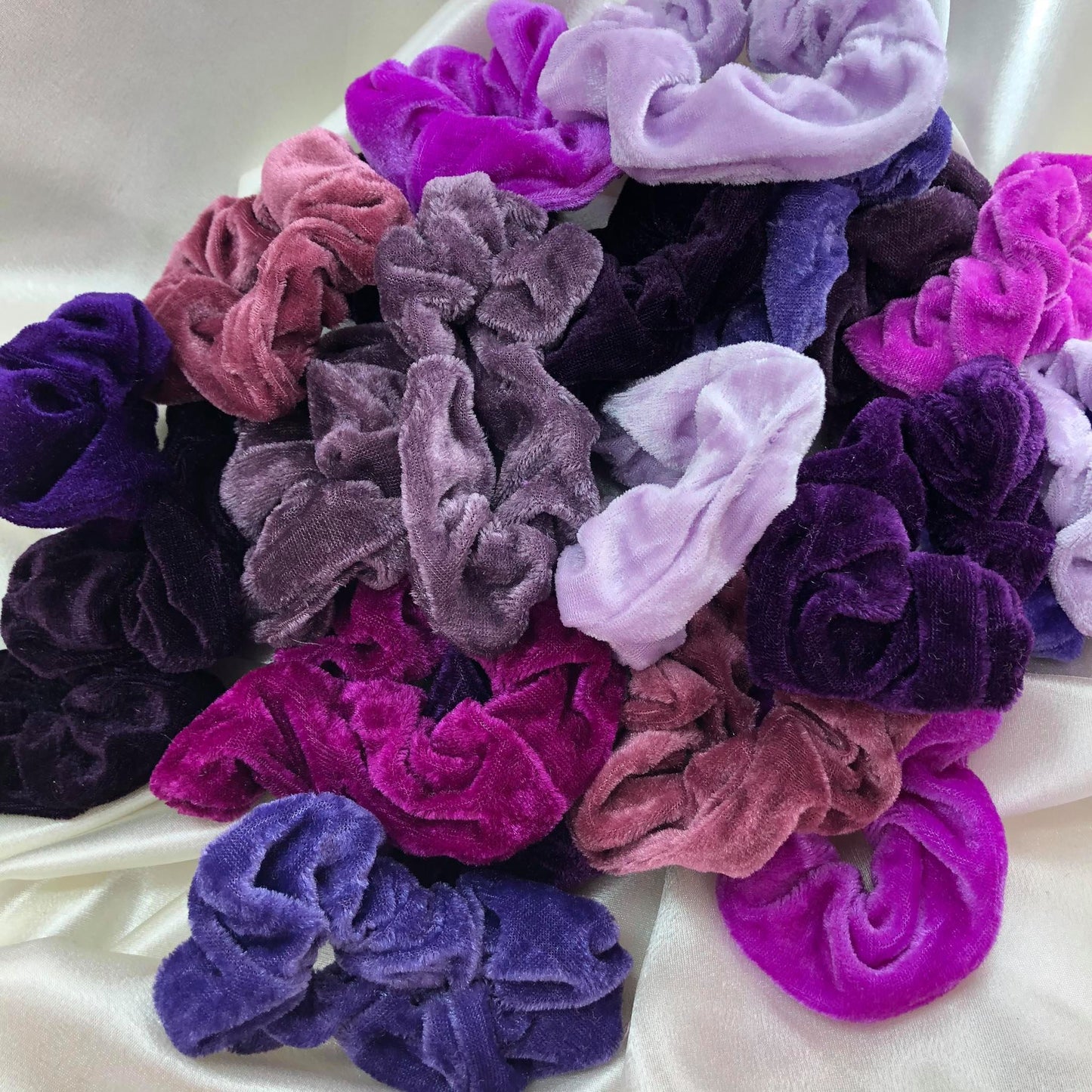 Scrunchie Velvet Morada