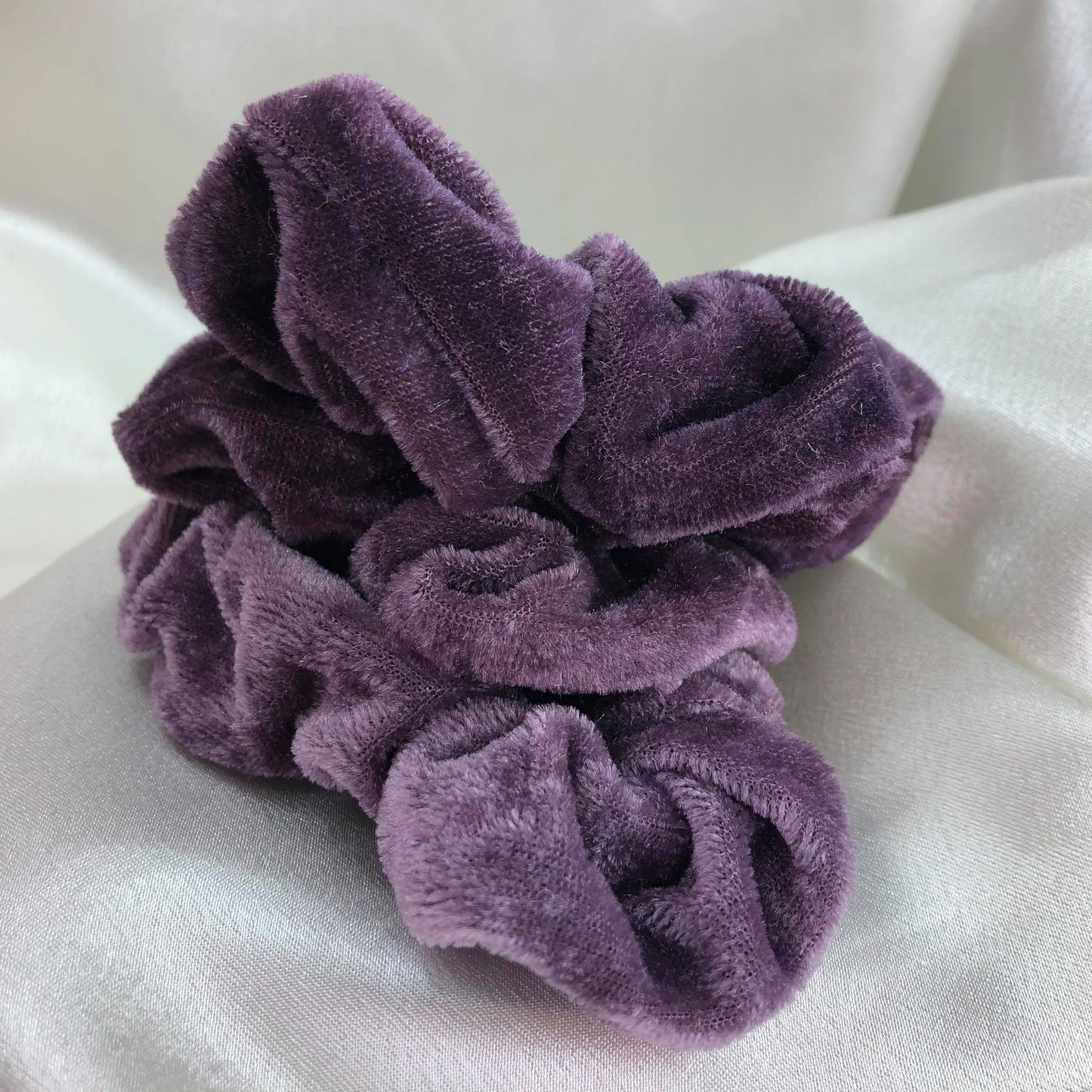 Scrunchie Velvet Morada