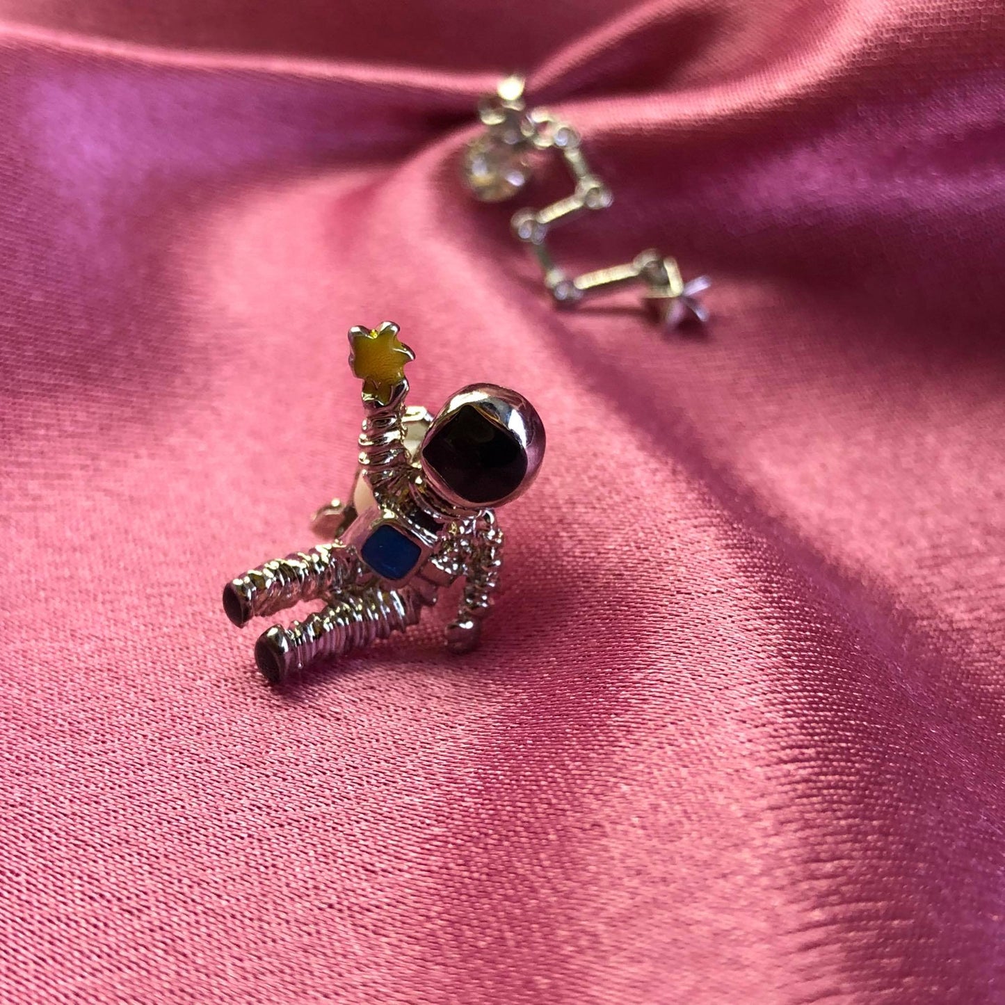 Aretes Astronauta y Constelación