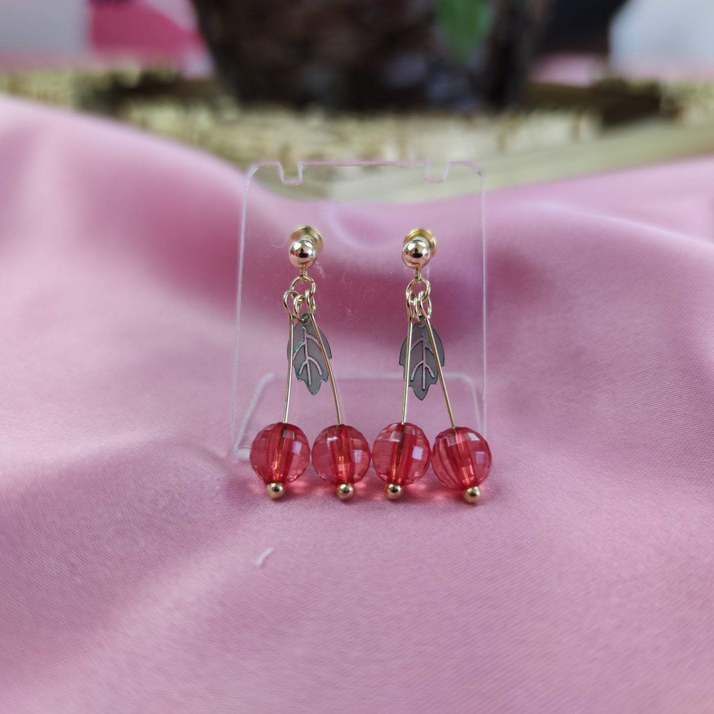 Aretes Cereza Transparentes