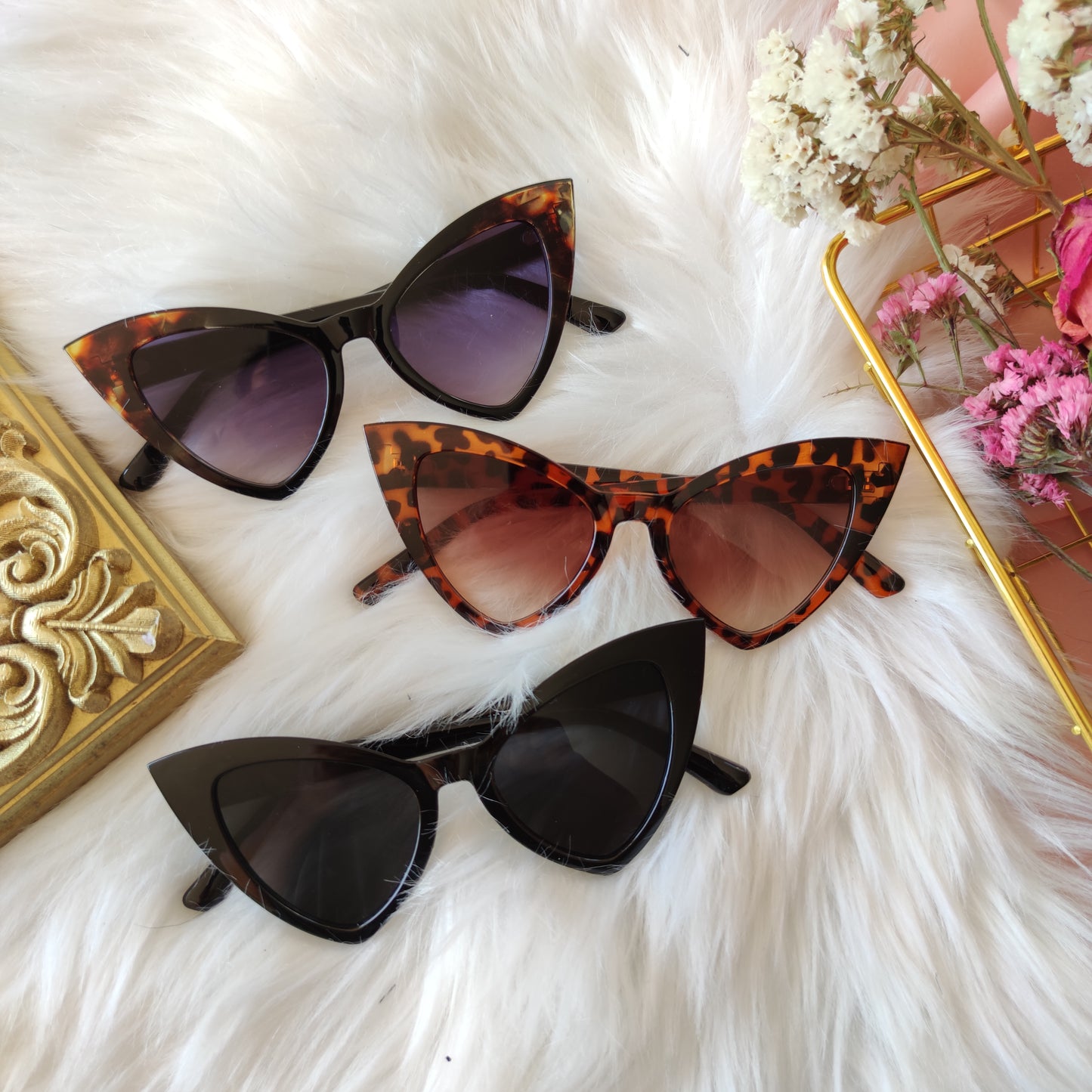 Sunnies Villana
