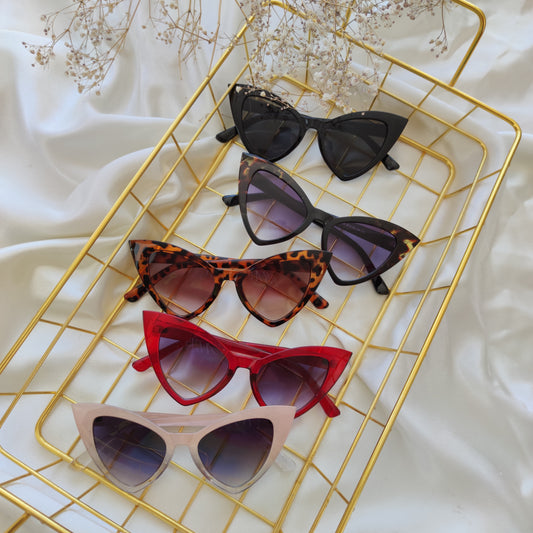 Sunnies Villana