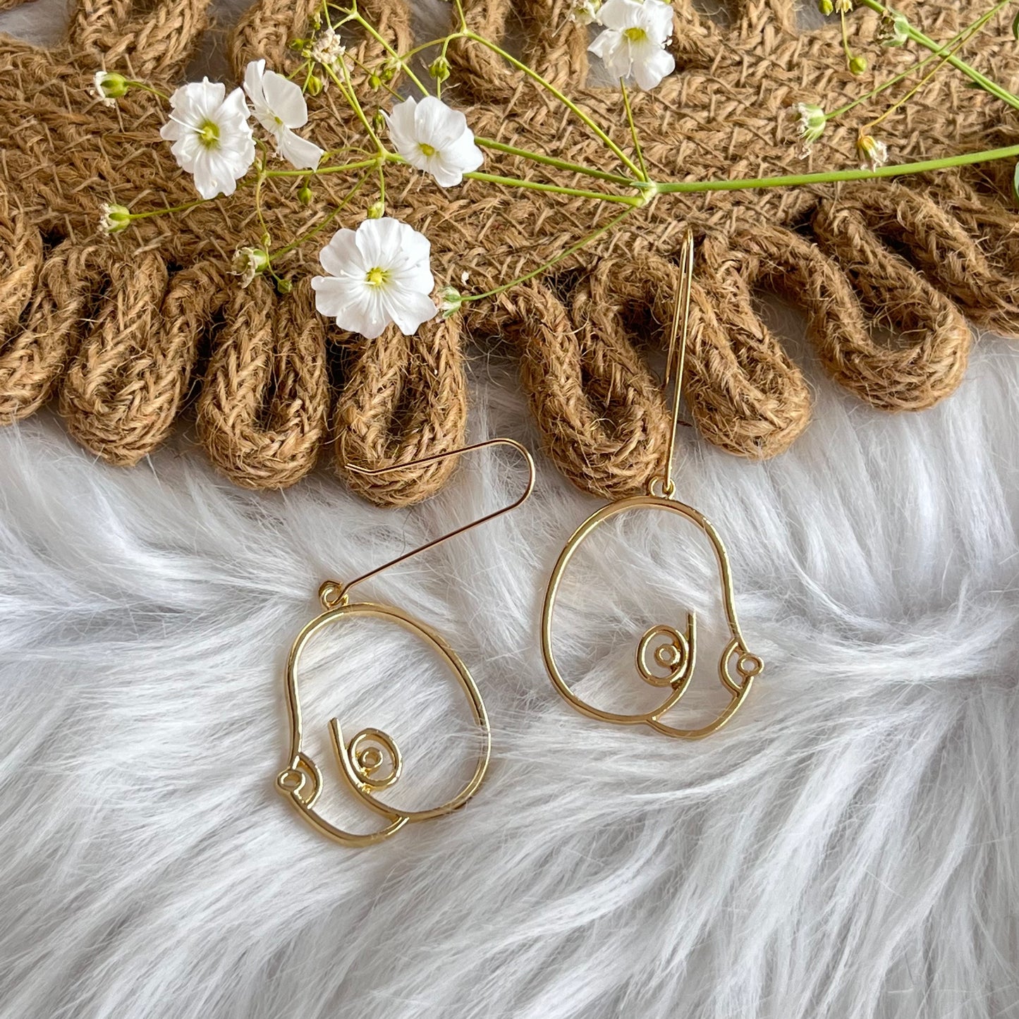 Aretes Tits