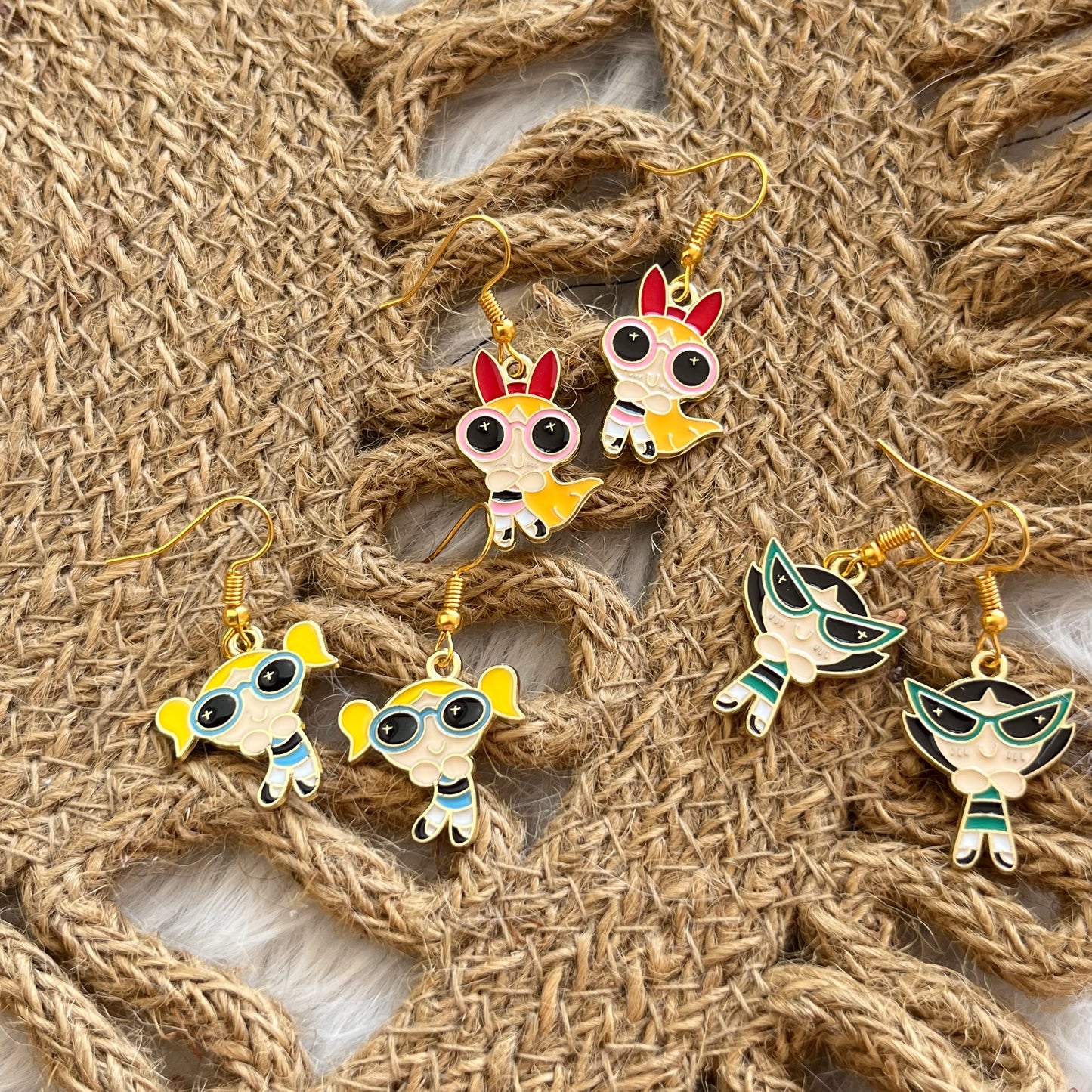 Aretes Chicas Superpoderosas Lentes